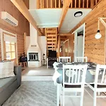 Honkakoli 1 Villa *